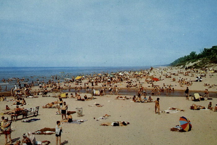 Michigan Lake Beach (newer photo)